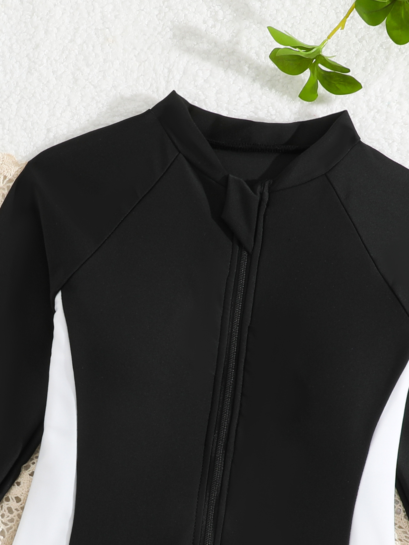 Children Black White Colorbloc - Rash Guard review and price